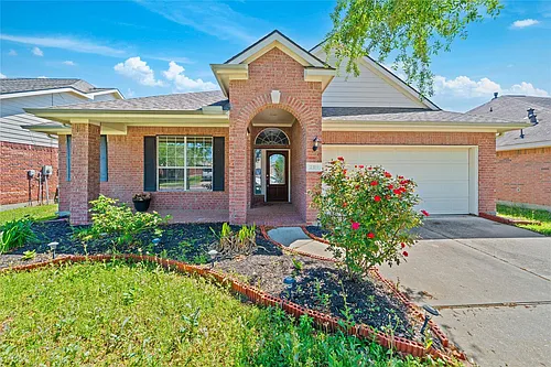 2319 Ligustrum Flower Dr Photo 1