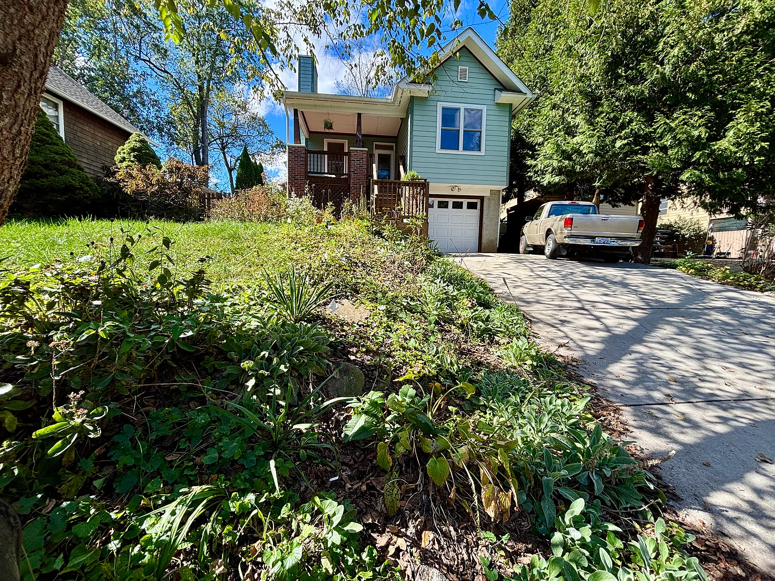 8 Ridgeway Ave — Photo 3