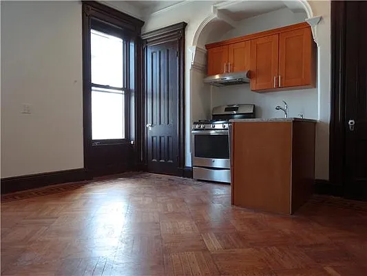 Rented by R New York | media 26