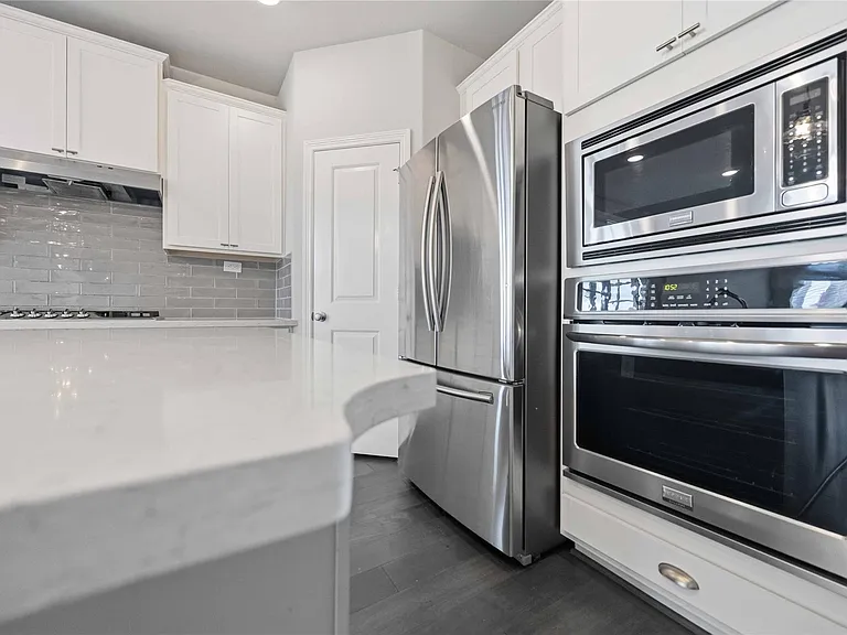 2523 Owen Bend Dr — Photo 10
