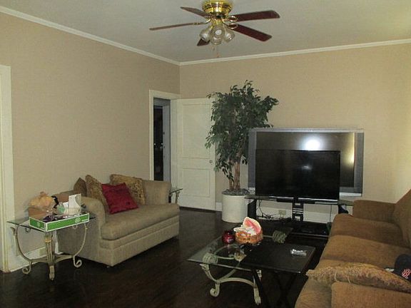 2nd image of 502 E Park Ave