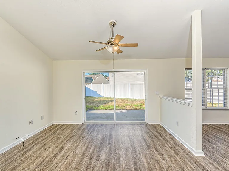 610 Pepperbush Dr — Photo 10
