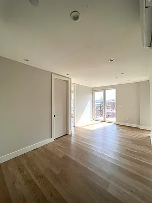 Rented by E M Associates LLC | media 4