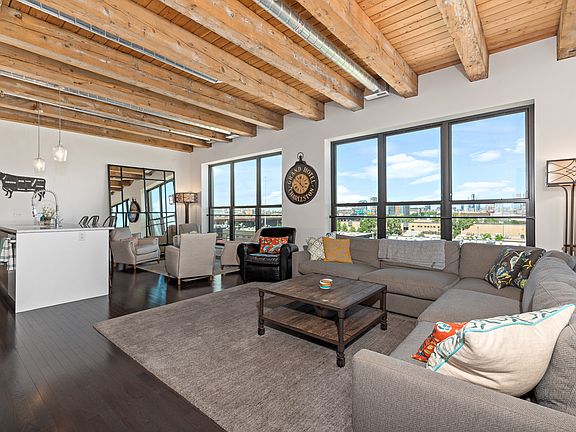 4th image of 1600 S Jefferson St #506