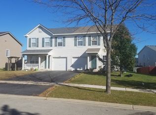 1319 Burns Ln, Minooka, IL 60447