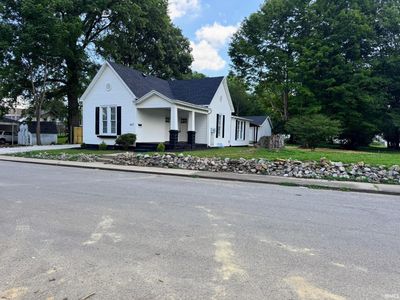 607 N 6th St, Boonville, IN, 47601