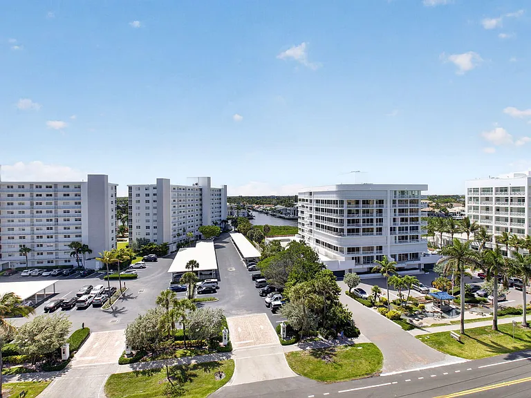 3215 S Ocean Blvd #702 — Photo 38