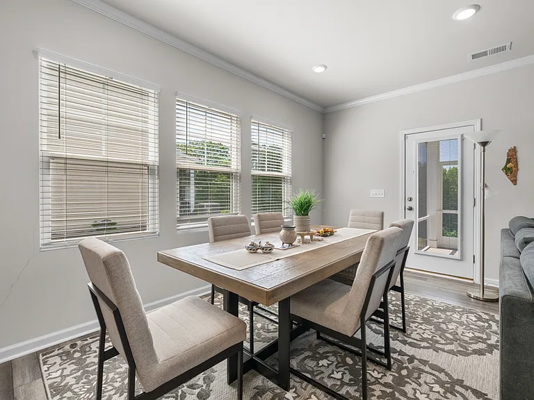3021 Montlawn Pl — Photo 21