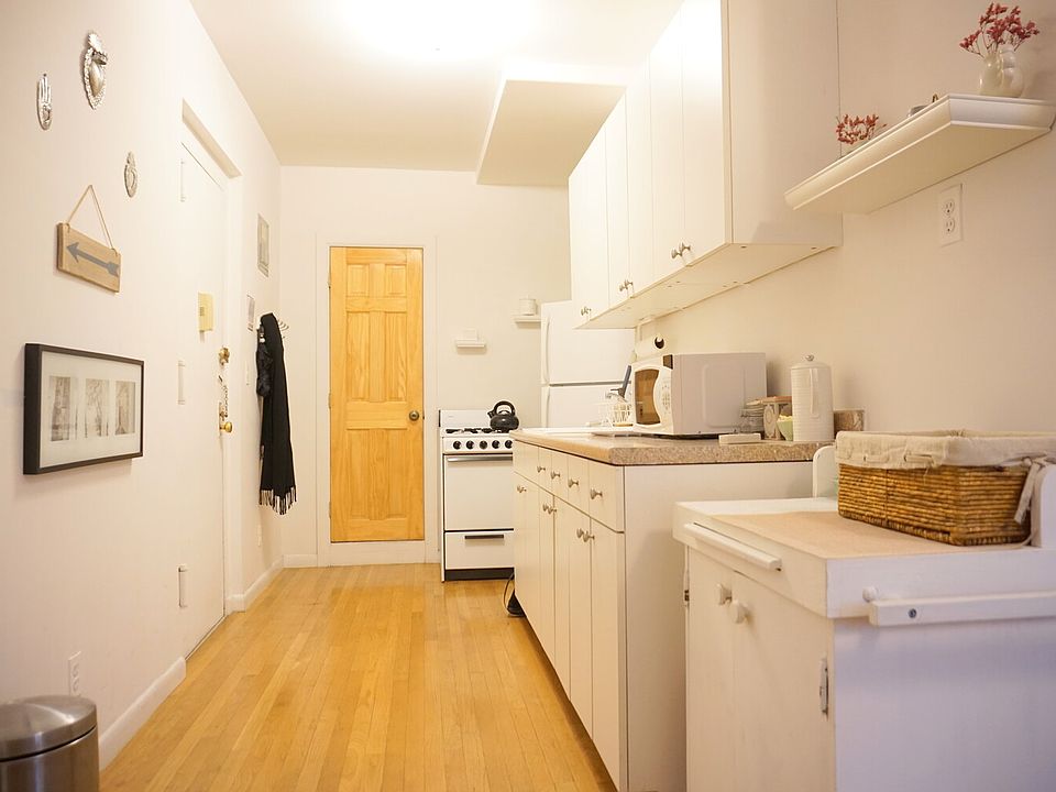 2nd image of 536 E 82nd St APT 2A