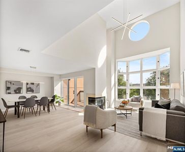 307 Thornton Ct, Edgewater, NJ, 07020