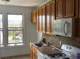 72-31 68th St FLOOR 2, Ridgewood, NY 11385