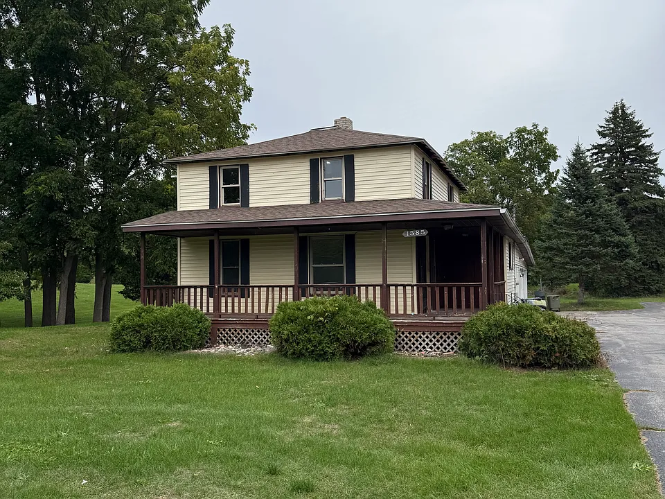 1585 S Graham Rd