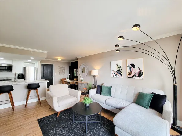 3525 Sage Rd APT 908, Houston, TX 77056