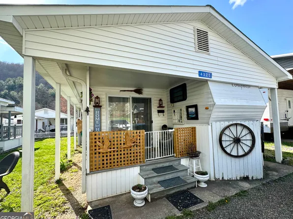 4325 Riverbank Run, Hiawassee, GA 30546