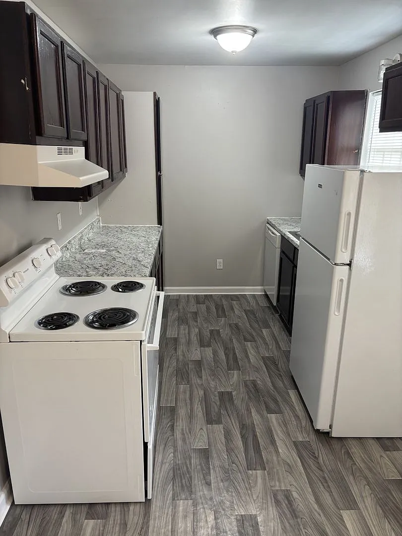 Cassville Oaks Apartments — Photo 3