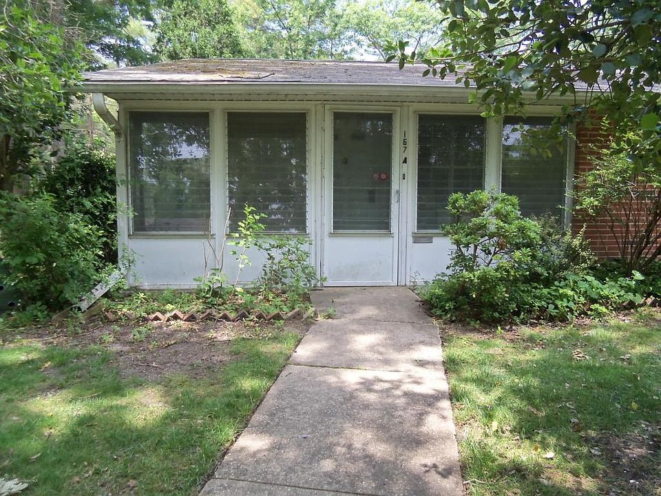 1st image of 167 Huntington Dr #A
