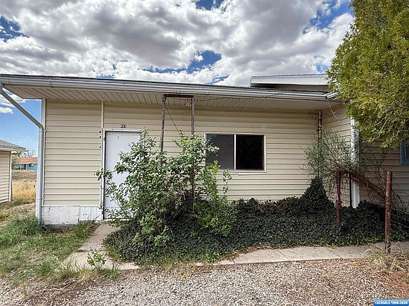 2nd image of 641 E Lance Dr