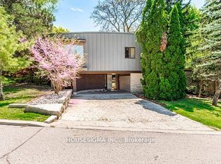 94 Laurentide Dr, Toronto, ON M3A3E5
