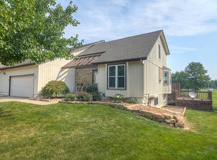 4005 SW Reef Point Ln, Lees Summit, MO 64082
