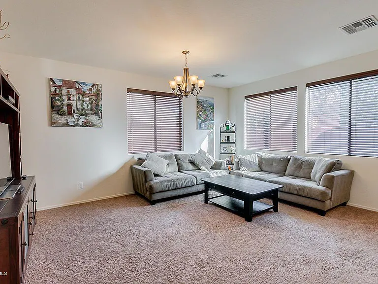 2099 S Martingale Rd — Photo 29