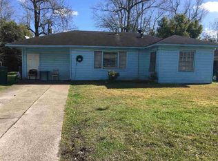 2226 Cross Ln, Orange, TX 77630