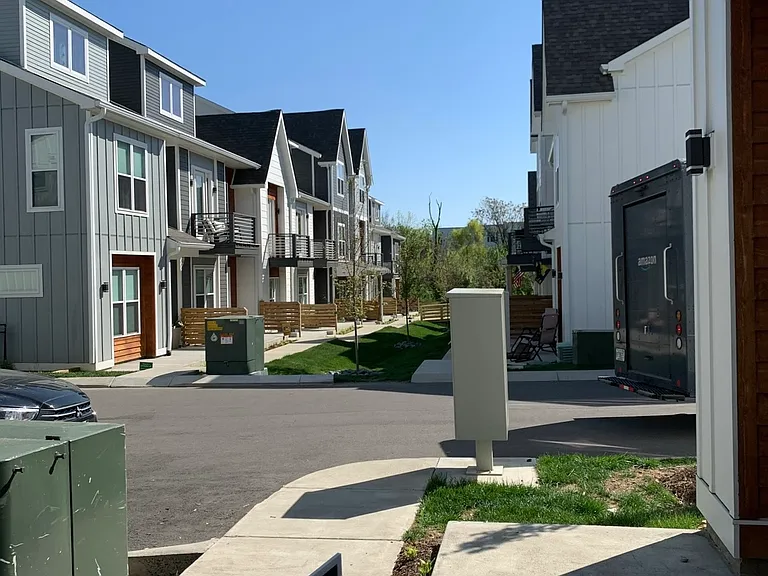 James Ave — Photo 3