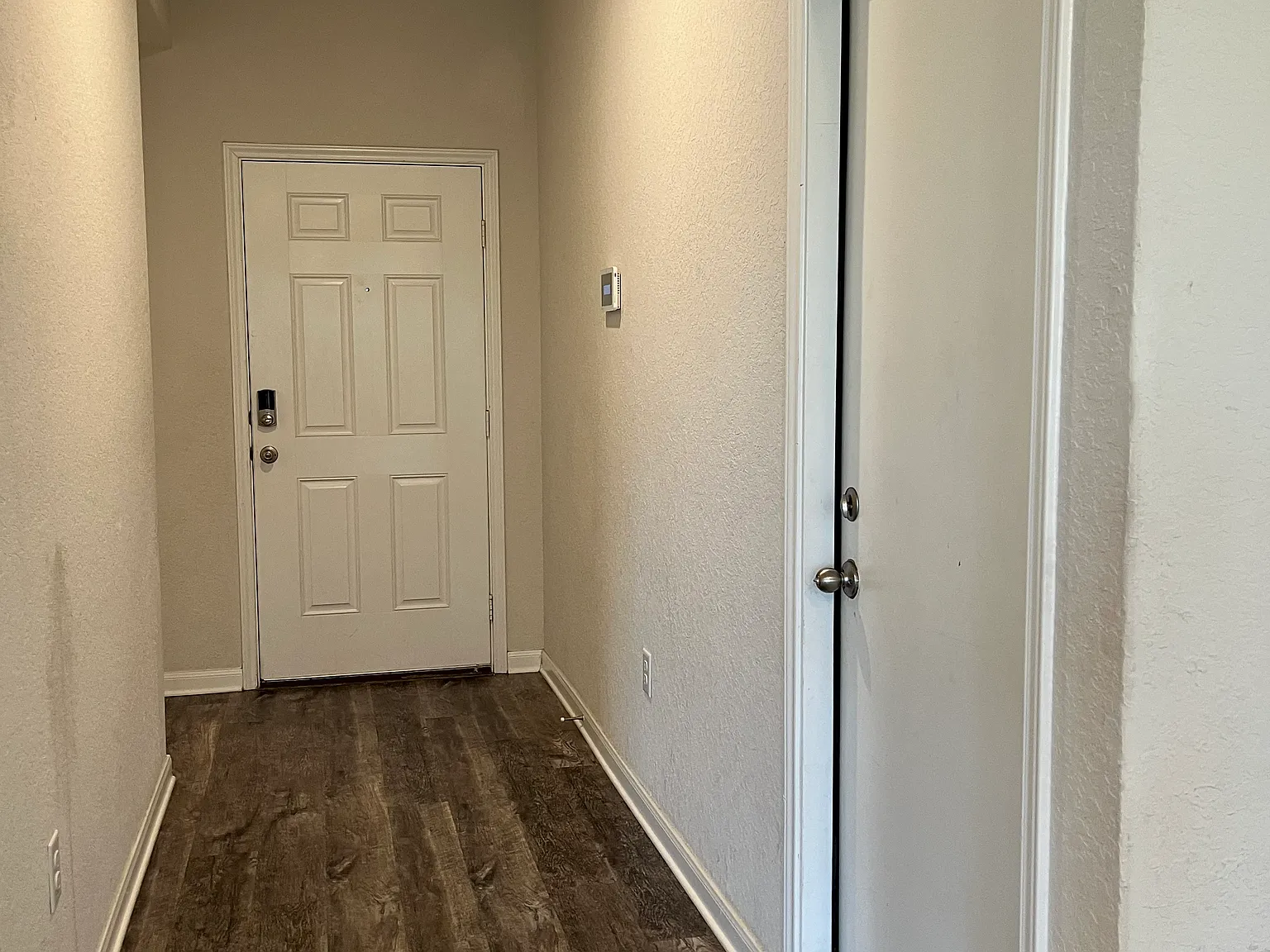 3 bed, 1228 sqft, $1,595 — Photo 3