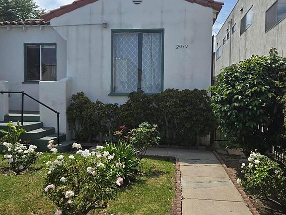3rd image of 2039 S Sherbourne Dr