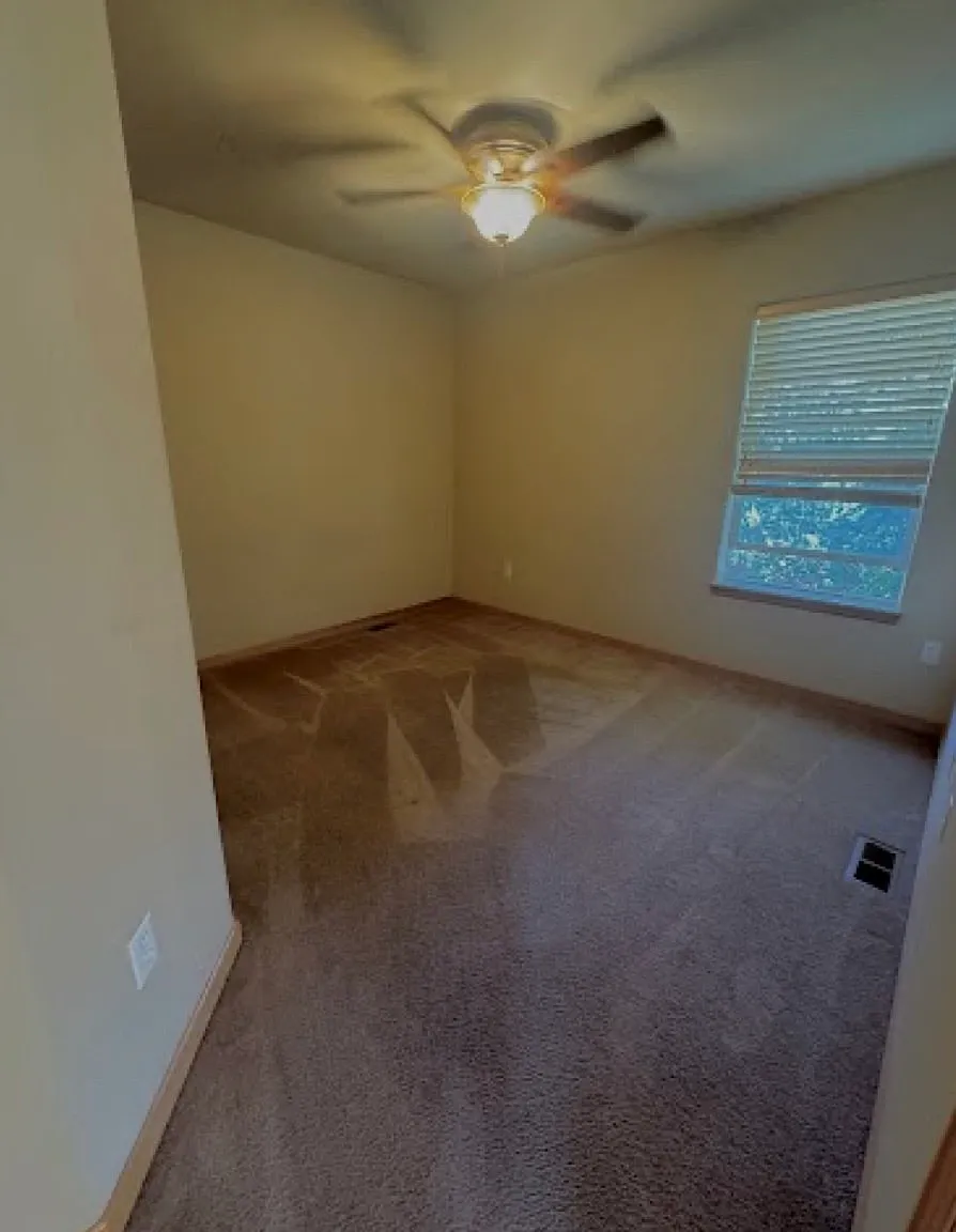 395 Greenhorn Ave, Unit B — Photo 1