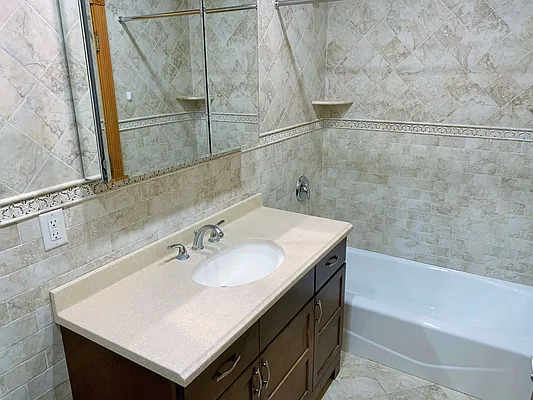 Rented by Joe Gotham LTD | media 35