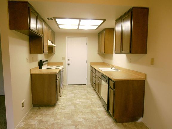 2nd image of 2854 Hotchkiss Ct