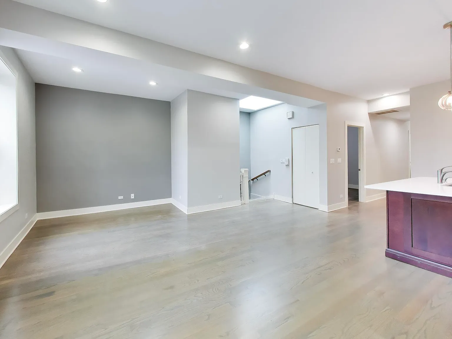 3 bed, 1300 sqft, $3,800 — Photo 3