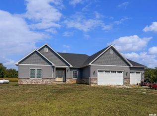 17301 Sandy Bend Rd, Rushville, IL 62681