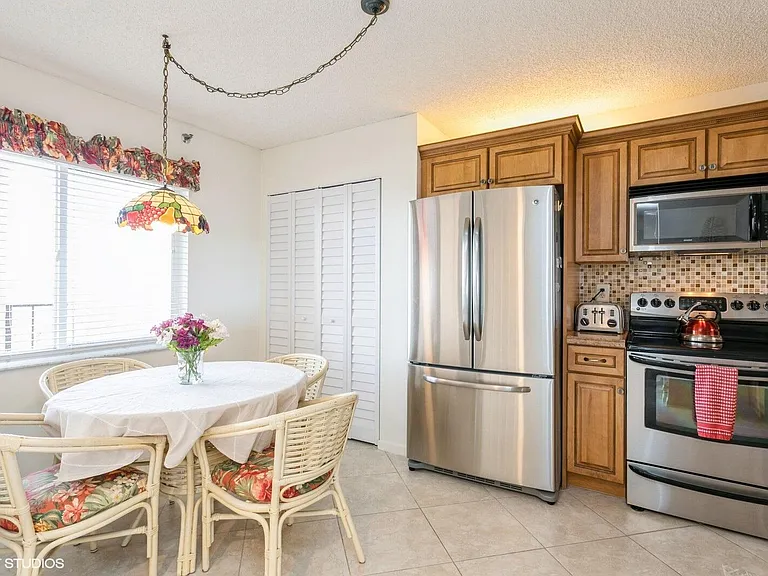 275 Palm Ave #B403 — Photo 5