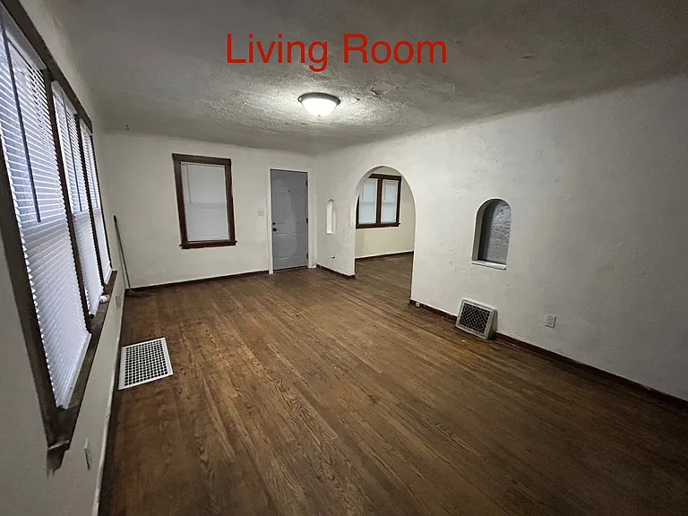 432 Washington Ave S #1 — Photo 3