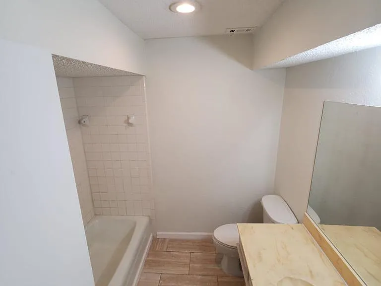 1511 Estates Way — Photo 35