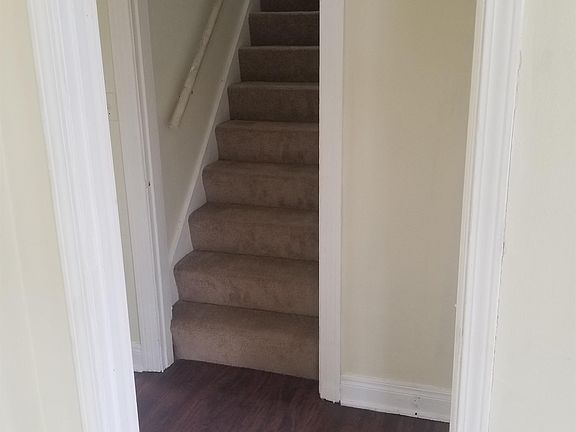 5th image of 4226 Greenwood Ave