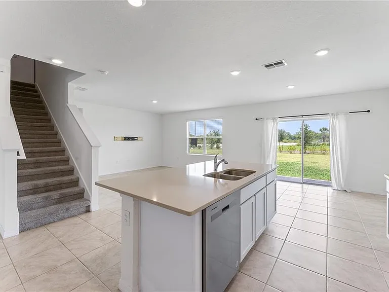 5038 Foxglove Cir — Photo 12