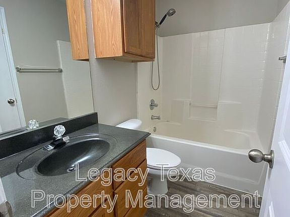 2nd image of 641 Woodard Ave Ste B