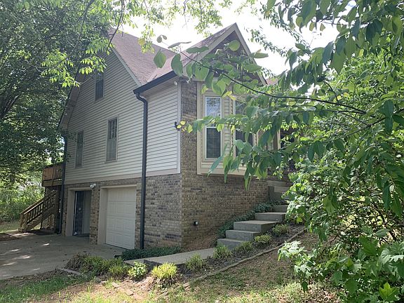 2nd image of 136 S Richview Rd
