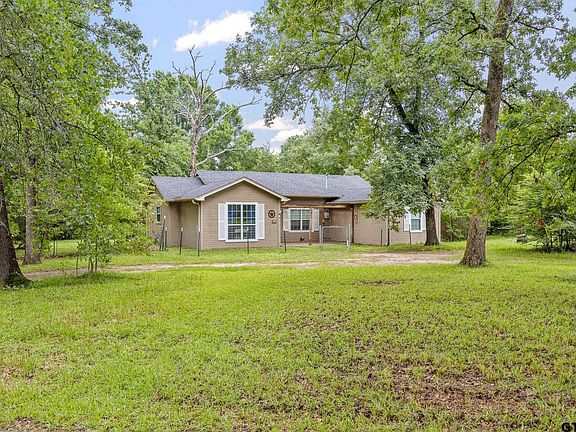 2nd image of 1805 San Saba St