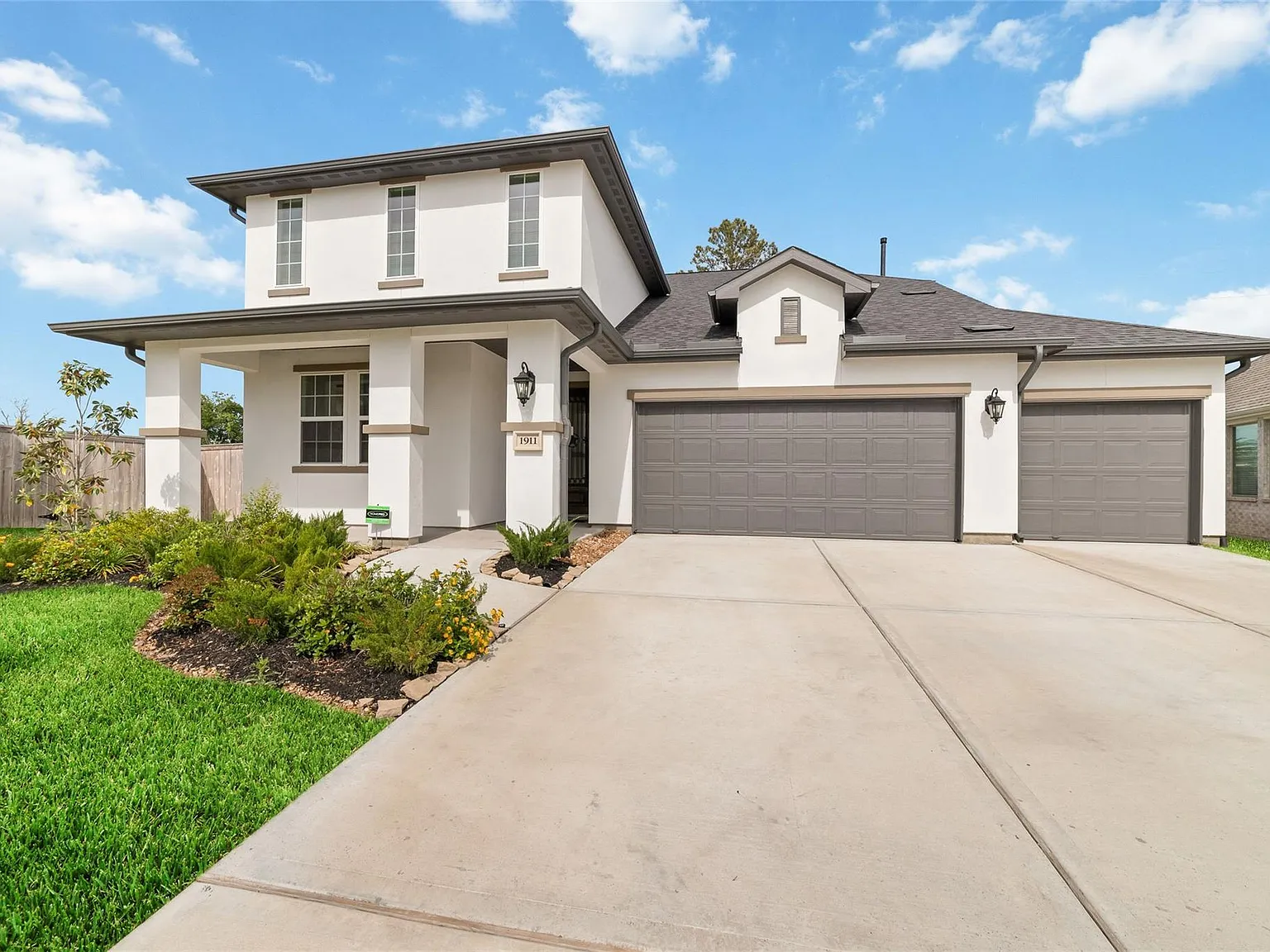 5 bed, 4.0 bath, 3091 sqft, $3,500 — Photo 3