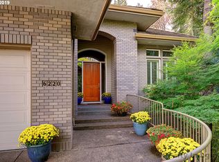 6220 SW Sheridan St, Portland, OR 97225