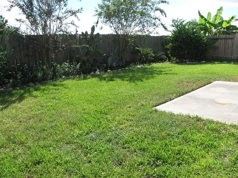 24219 Cornell Park Ln — Photo 18