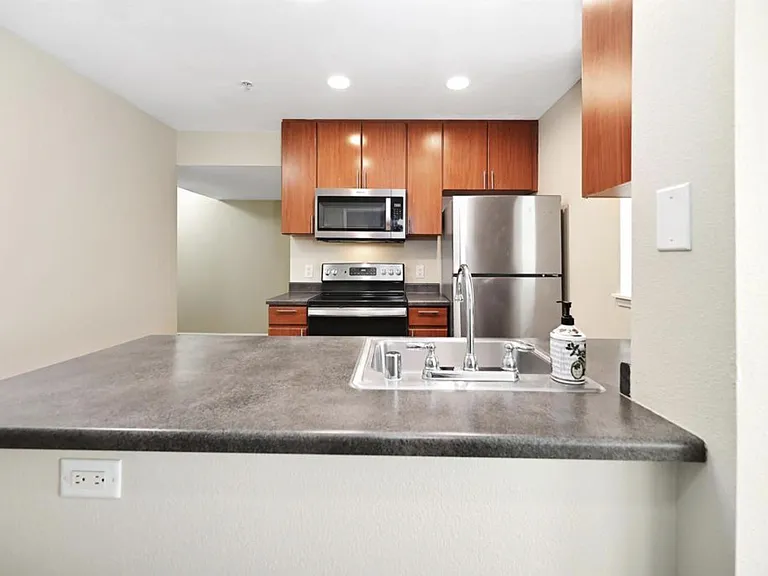 1435 India St #307 — Photo 4