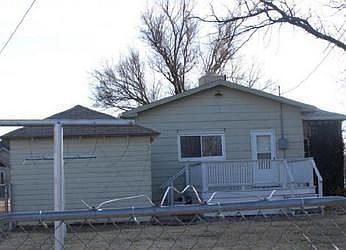 2nd image of 403 E 14th St
