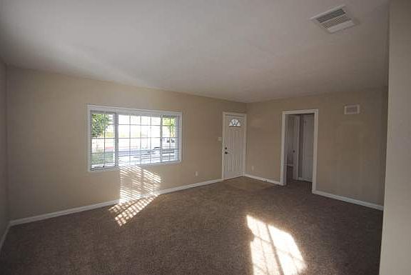 4th image of 1156 W Denni St