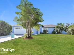 8334 Cardinal Rd, Fort Myers, FL 33967