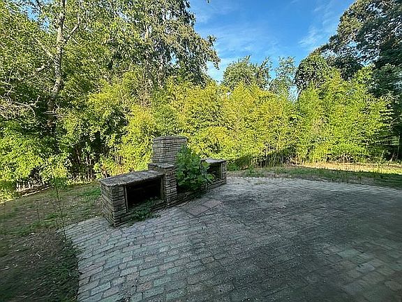 5th image of 419 Seagull Ln