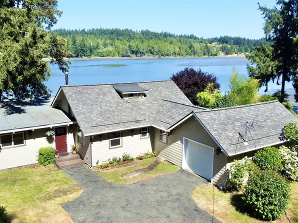 1304 Madrona Beach Road NW, Olympia, WA 98502
